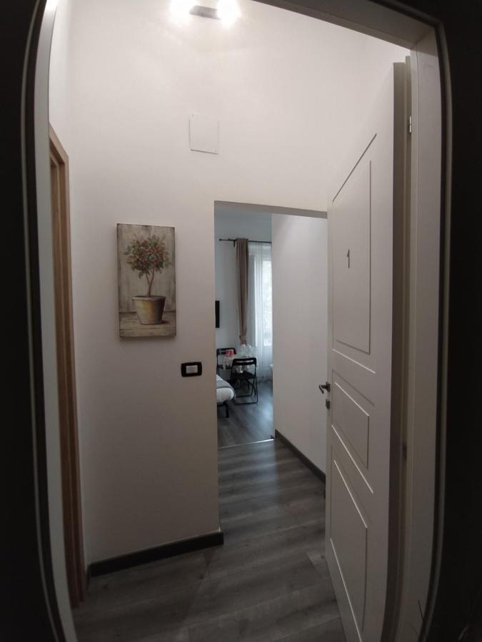 Domus Nikolai Hotel Bari Luaran gambar