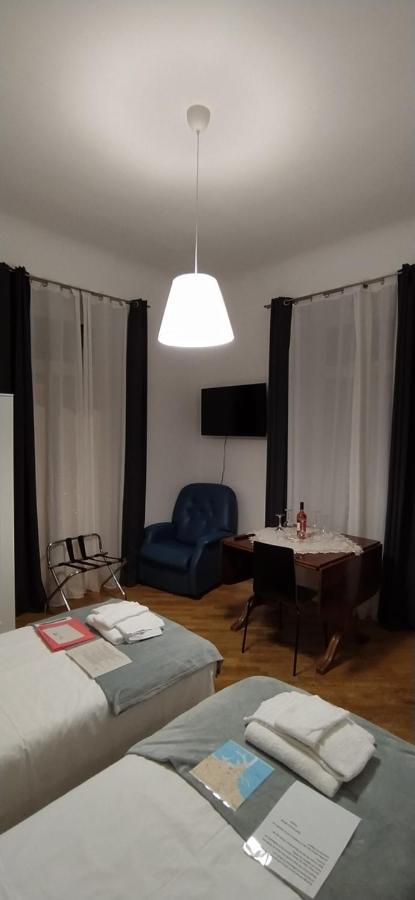 Domus Nikolai Hotel Bari Luaran gambar