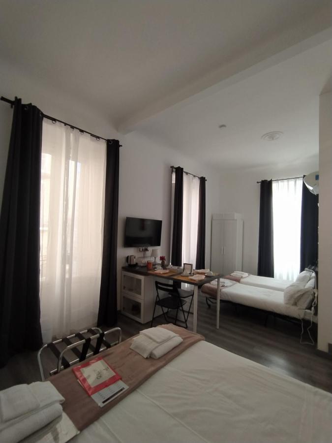 Domus Nikolai Hotel Bari Luaran gambar