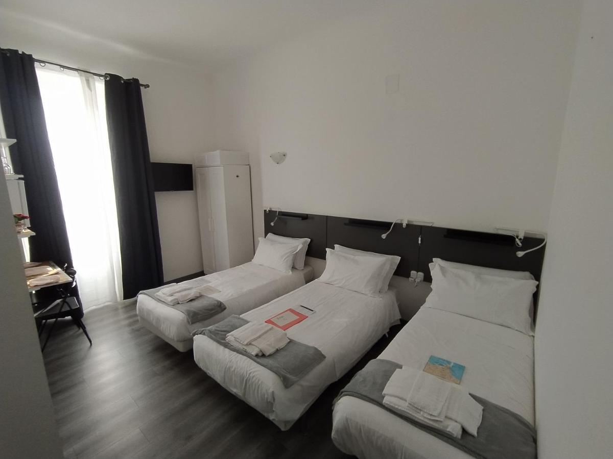 Domus Nikolai Hotel Bari Luaran gambar