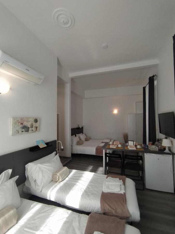 Domus Nikolai Hotel Bari Luaran gambar