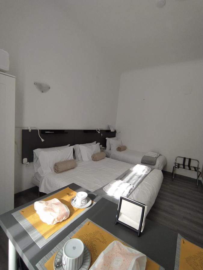 Domus Nikolai Hotel Bari Luaran gambar